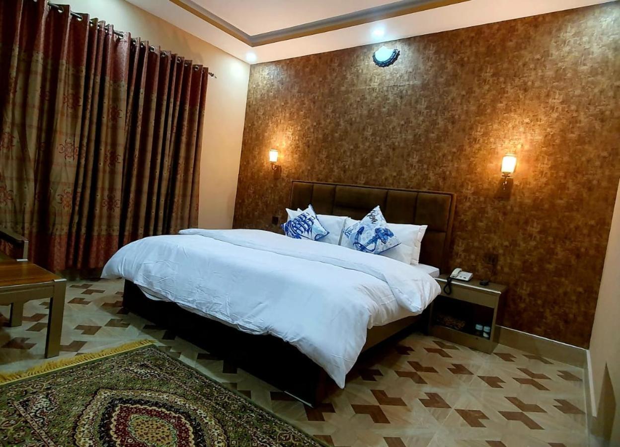 Royal Hotel Наран Экстерьер фото