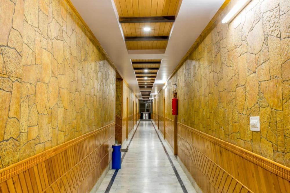 Royal Hotel Наран Экстерьер фото